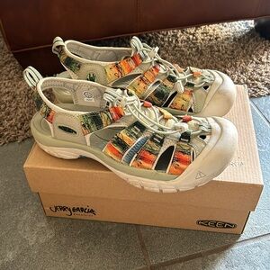 Jerry Garcia - Keen hiking sandals. Water proof; hike through water falls!